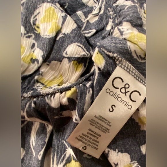 NWT C&C California Size S 3/4 Sleeve Ruffle Waist Lace Button Floral Peasant Top - Picture 10 of 12